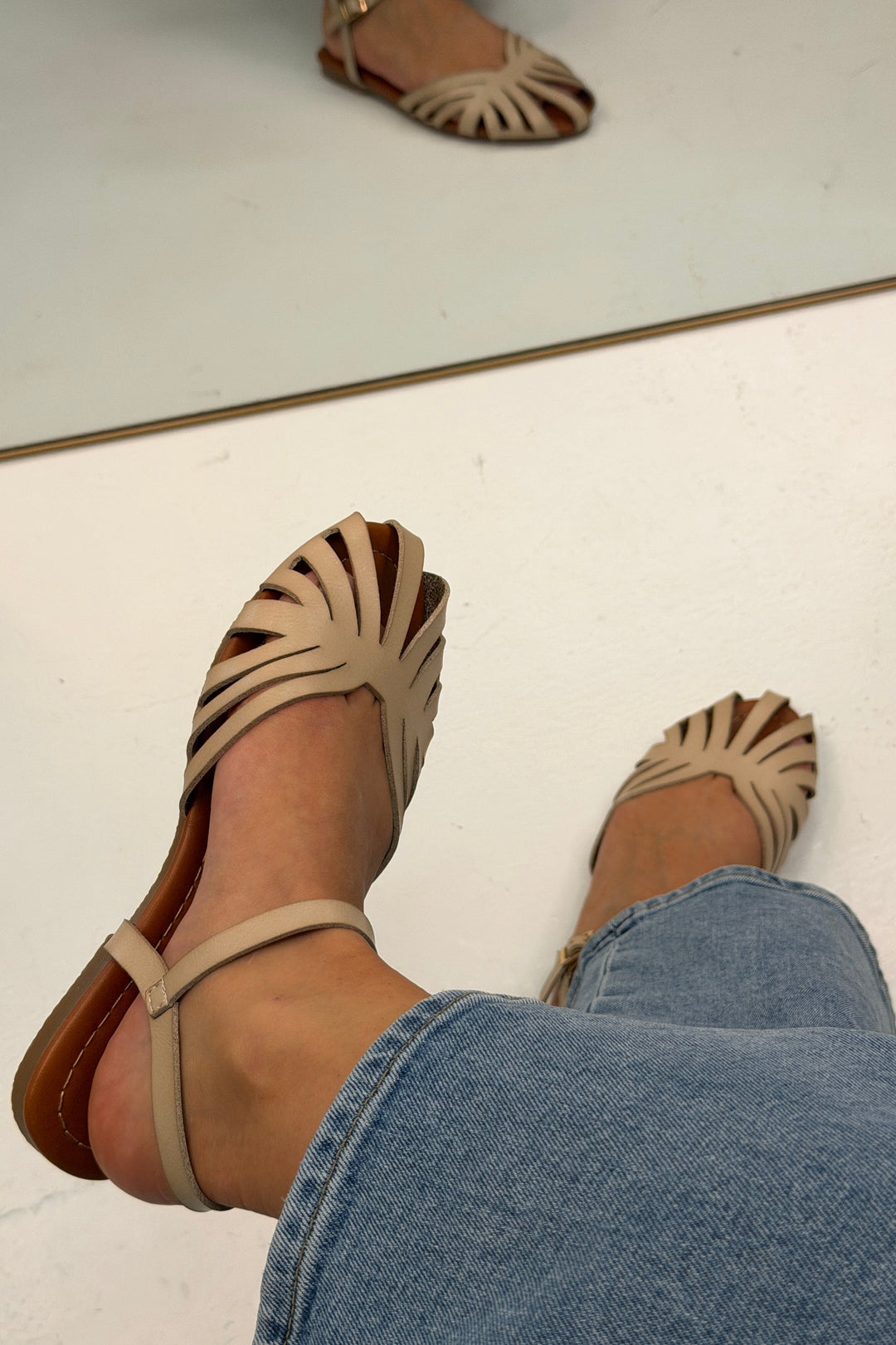 Bloom - Foxglove Ballet Flats - Beige Ballerinaer 