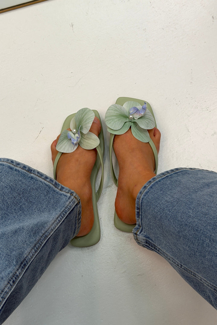 Bloom - Morning Glory Sandals - Green Sandaler 