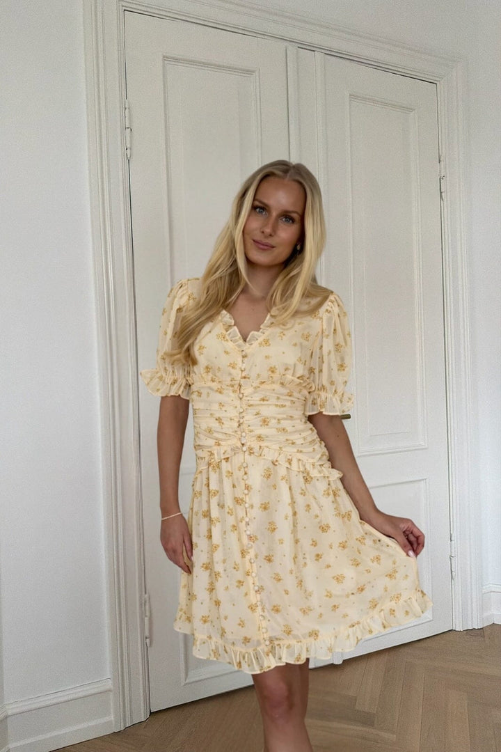 BYIC - Arielic Dress A25220 - Yellow Flower Print