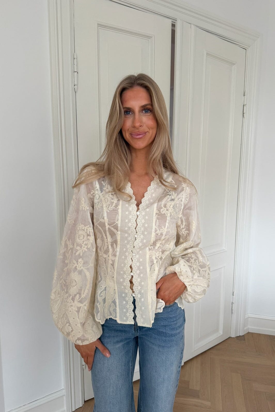 BYIC - Hazelic Shirt A25184 - Vintage Off White Lace