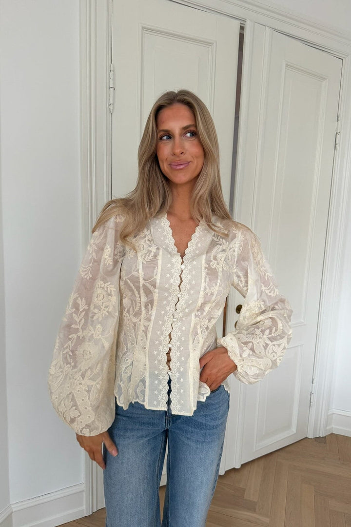 BYIC - Hazelic Shirt A25184 - Vintage Off White Lace