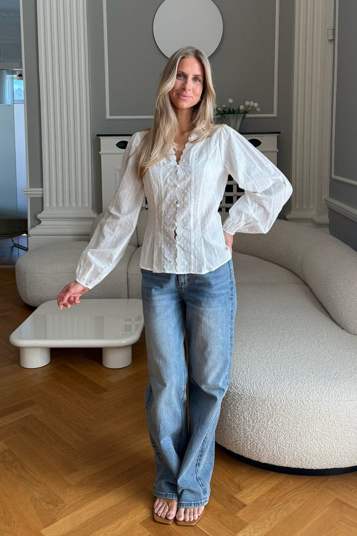 BYIC - Hazelic Shirt A25184 - White Embroidery