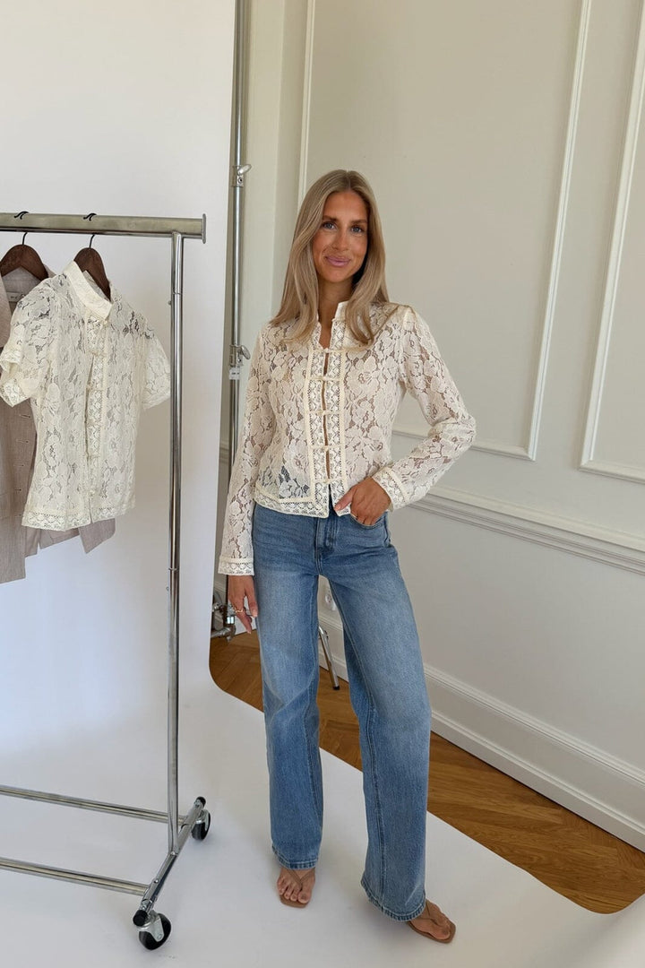 BYIC - Liljaic Shirt A25239 - Off White Lace