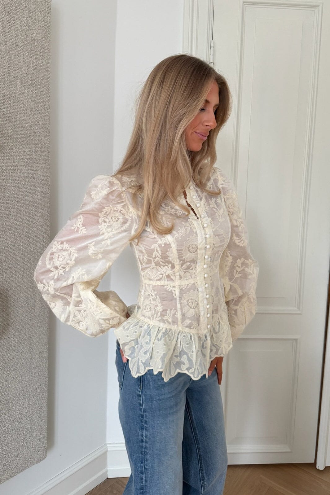 BYIC - Mabelic Shirt A25279 - Vintage Off White Lace