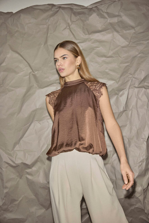 Co´Couture - Iduncc Lace Ballon Top 45185 - 145 - Dark Brown Toppe 