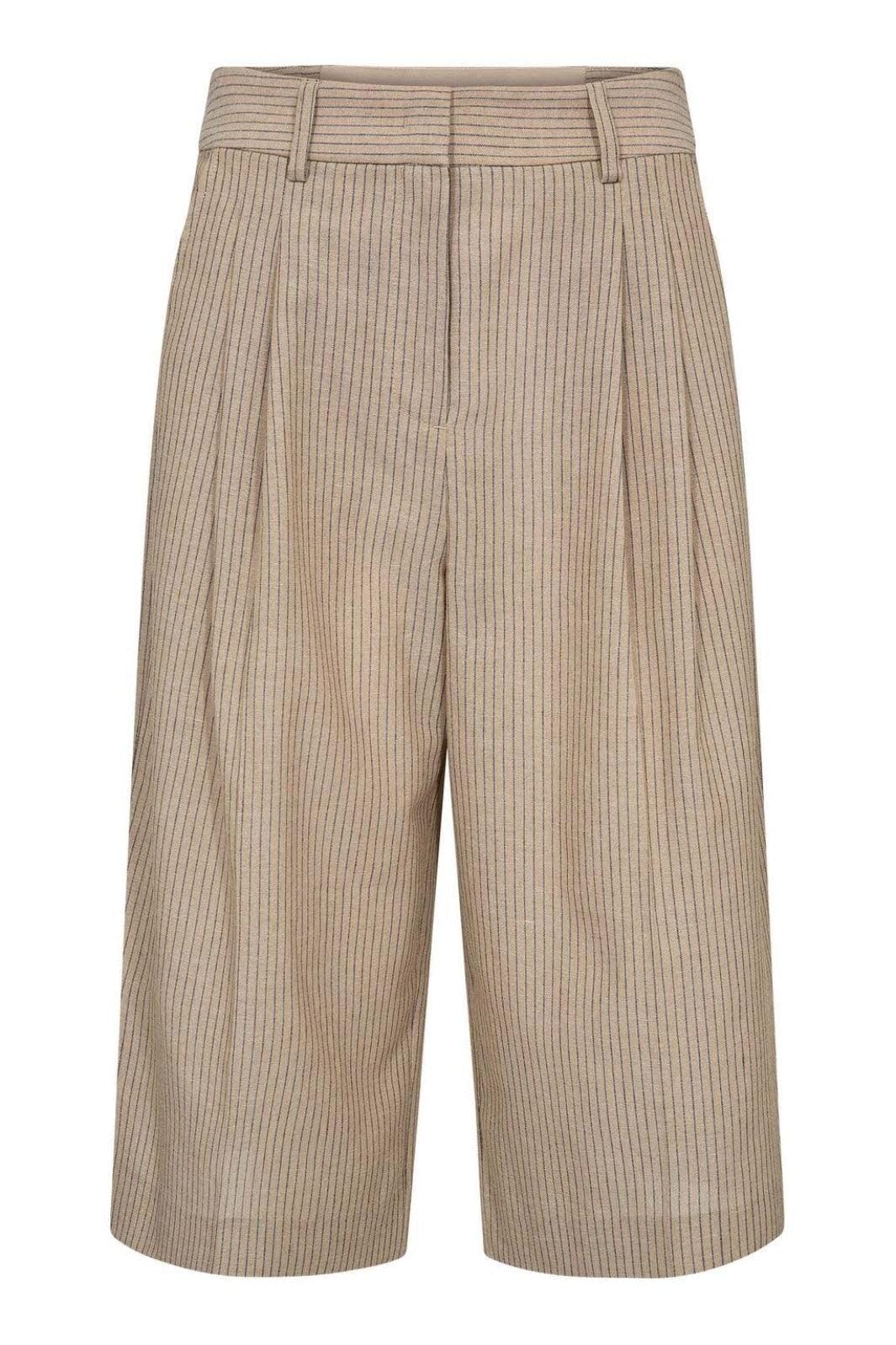 Co´Couture - Nadinecc Pleat Bermuda 41169 - 320 - Bisquit Shorts 
