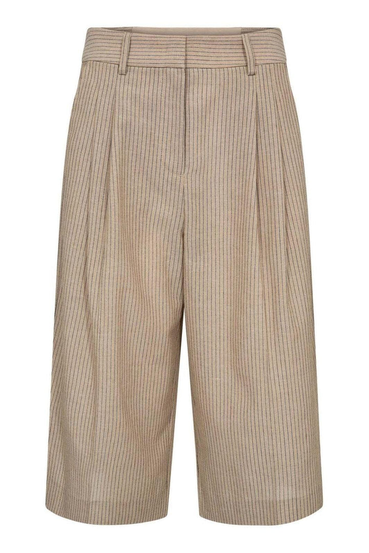 Co´Couture - Nadinecc Pleat Bermuda 41169 - 320 - Bisquit Shorts 
