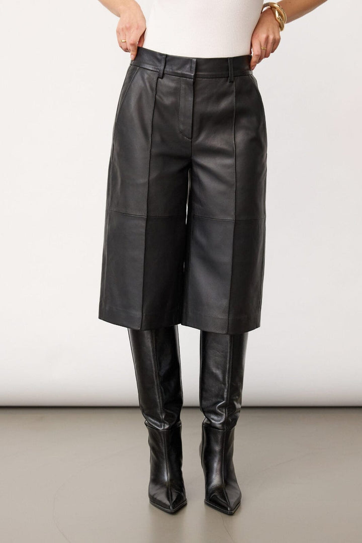 Co´Couture - Phoebecc Long Leather Bermuda 500139 - 65001 - Black Shorts 