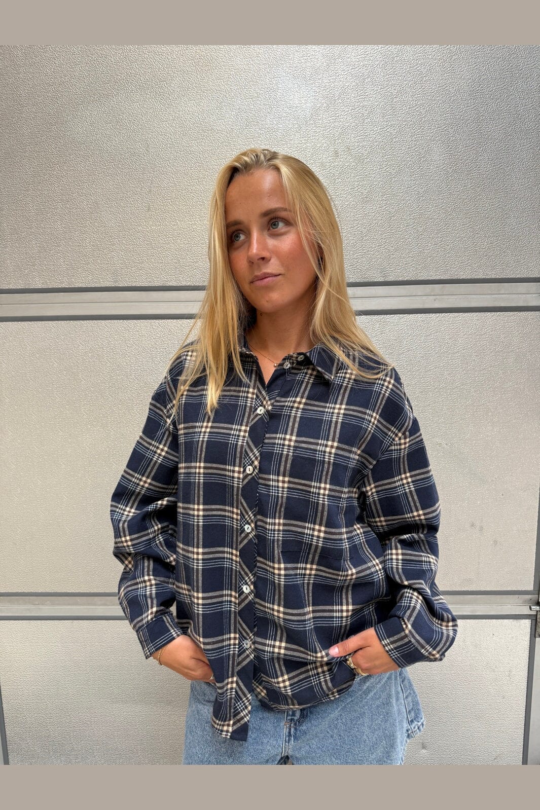 Continue - Alice Check 15348 - Navy Check