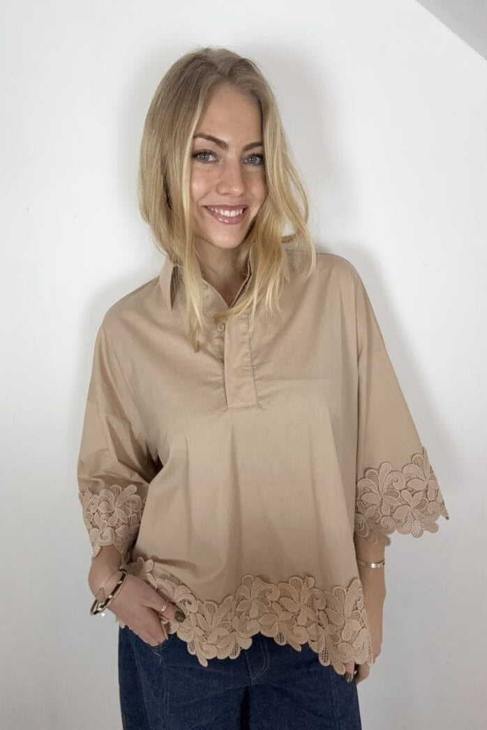Continue - Klara Embroidery 15118 - Sand