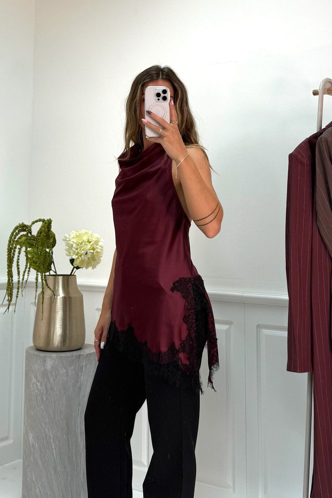 Dear Molly - Halterneck Lace - Bordeaux Toppe 