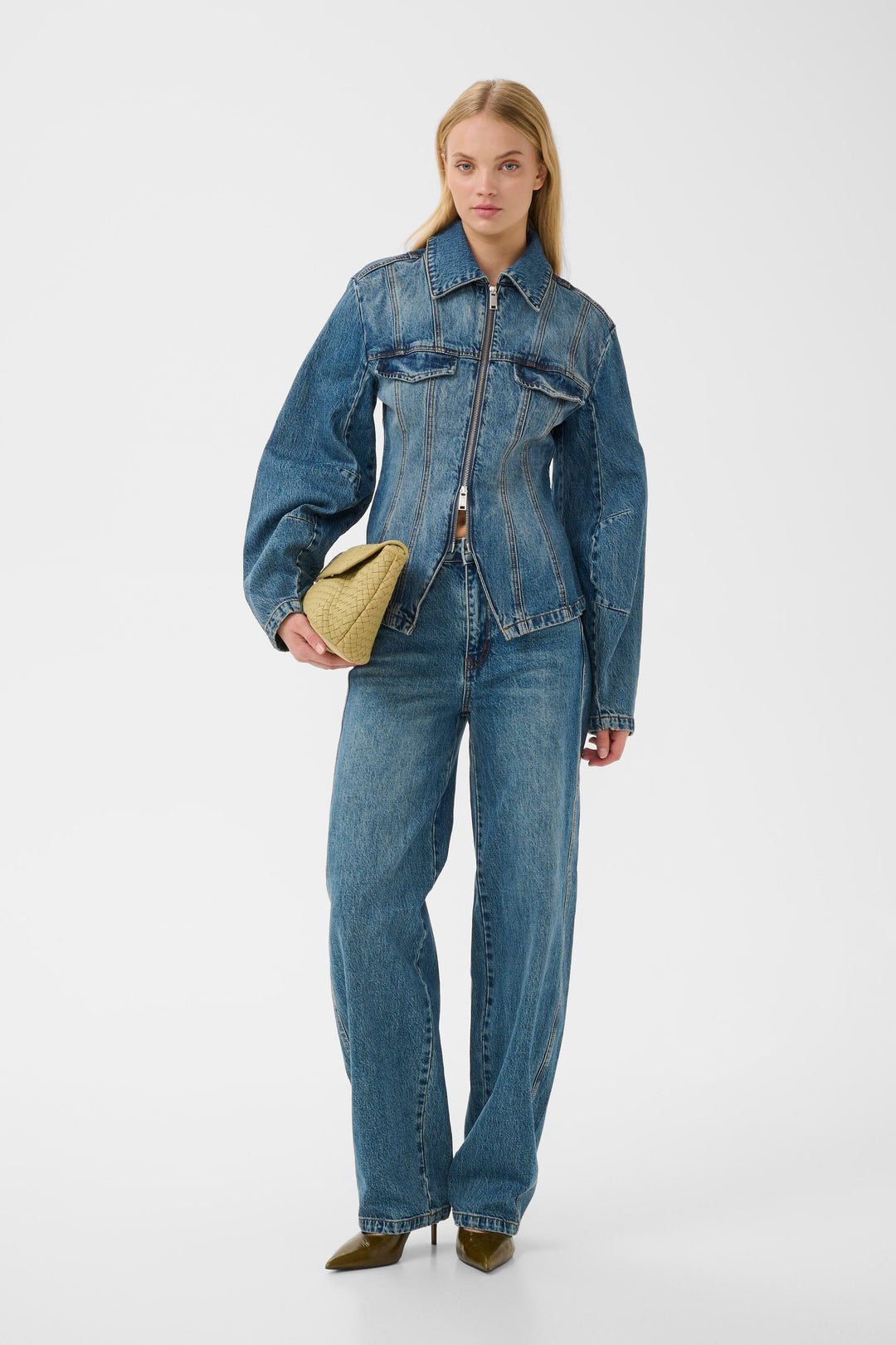 Gestuz - Gzmelu Barrel Jeans 10911344 - 109598 - Classic Mid Blue Wash Jeans 