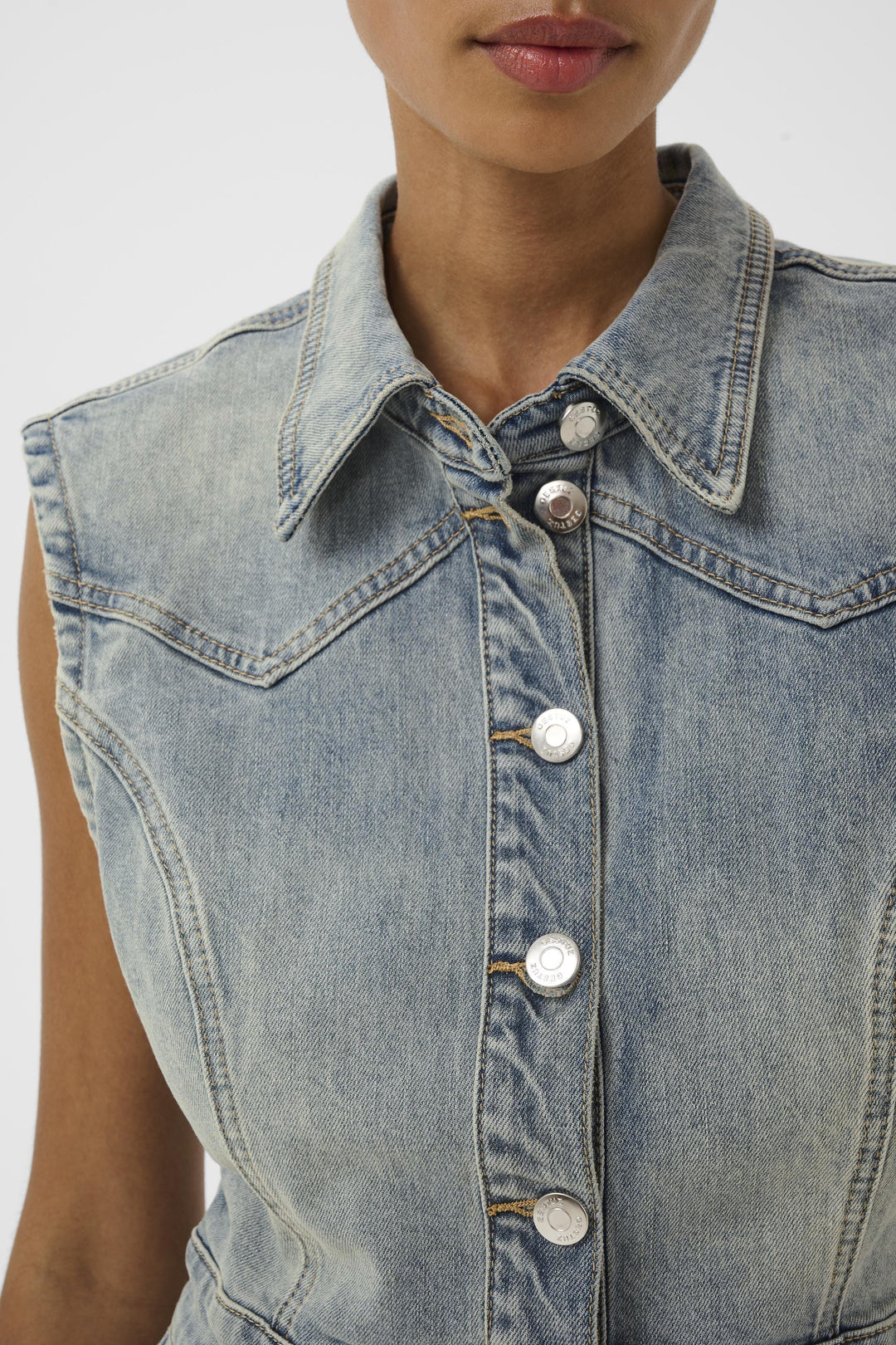 Gestuz - Gznoma Sl Shirt 10911187 - 109408 - Vintage Mid Blue Wash Skjorter 
