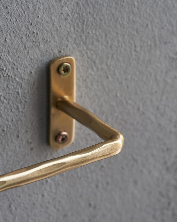 House Doctor - Toiletpapirholder, HDWelo, Børstet messing finish - 205345013