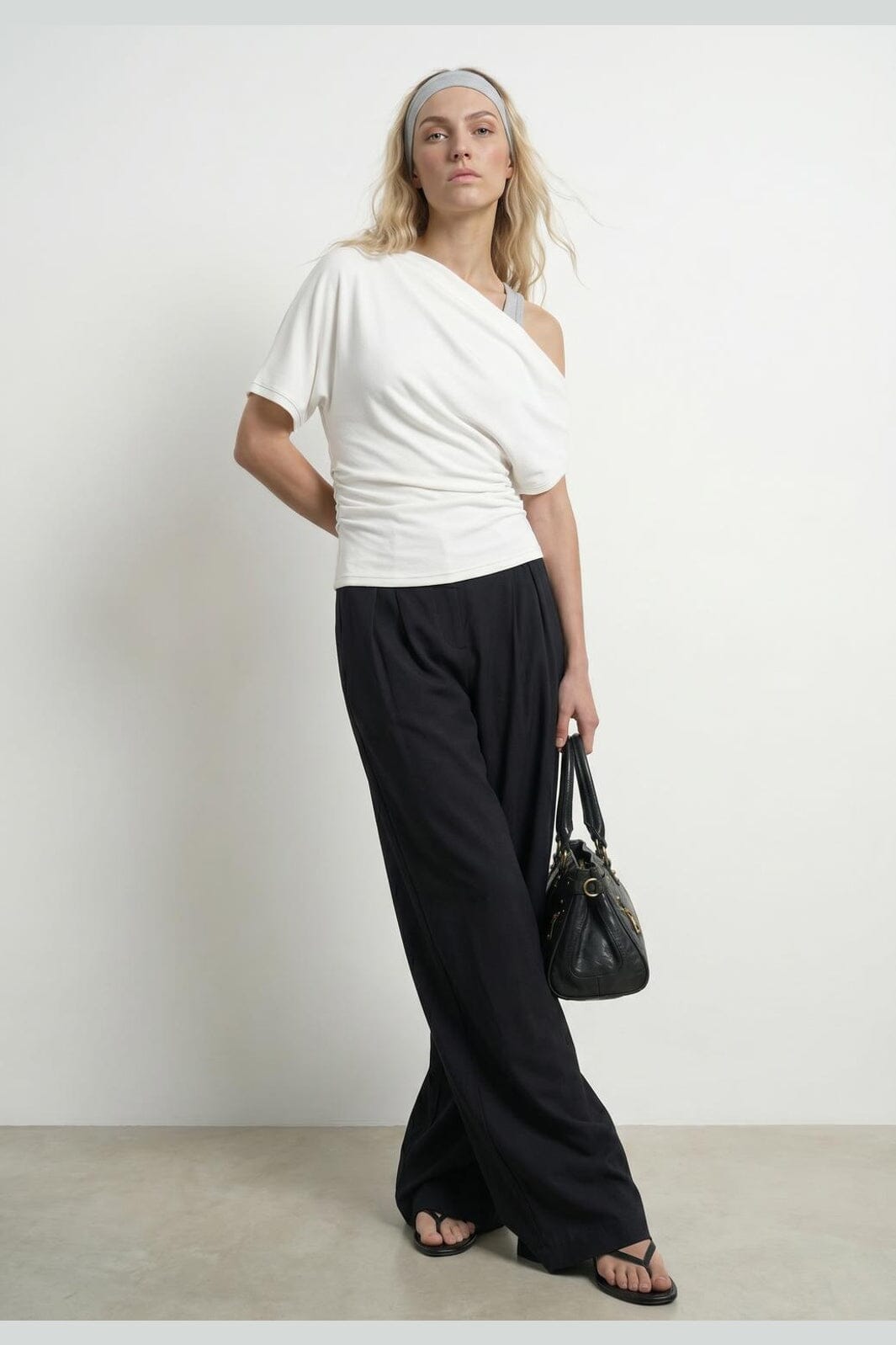 Hypedrop - Hdemma Draped Off-Shoulder Top 32000705 - 5236242 - White