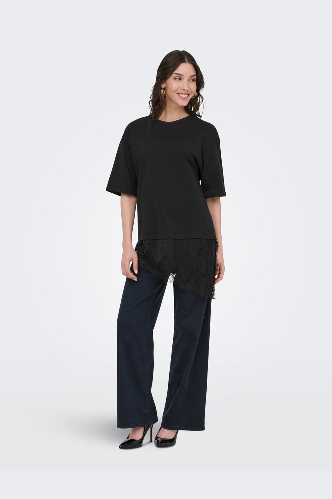 JDY - Jdyalma 2/4 Lace Detail T-Shirt - 5123495 Black