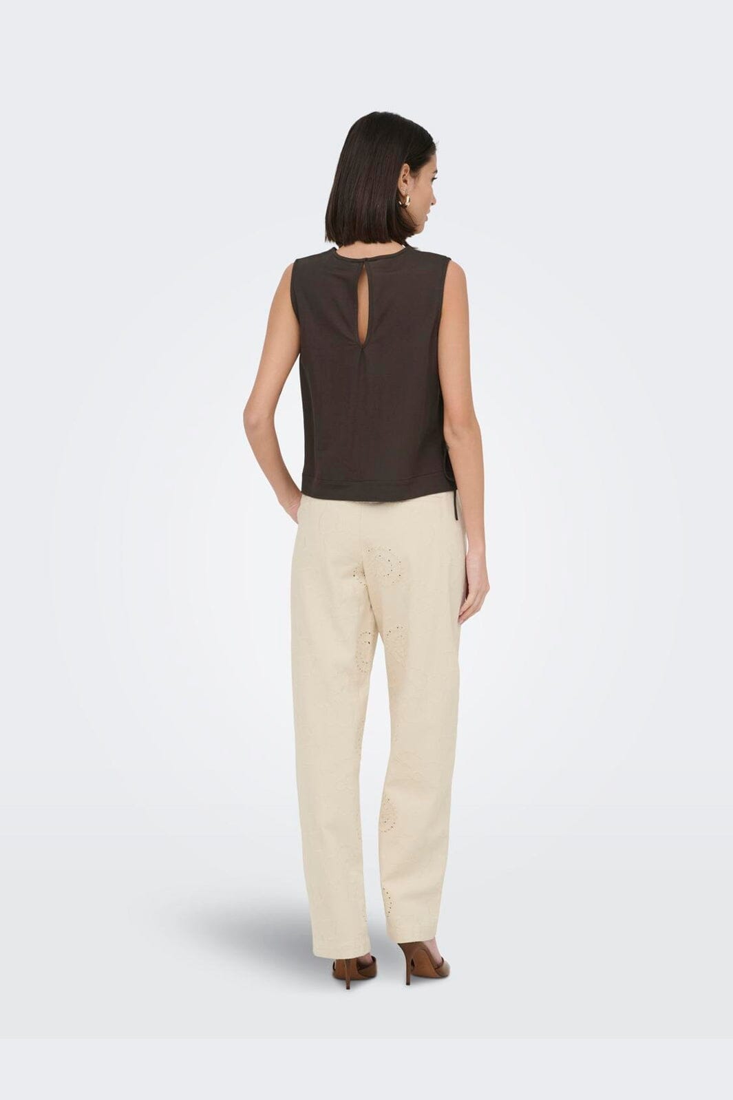 JDY - Jdyleslie S/L Bow Top - 5014870 Chocolate Brown