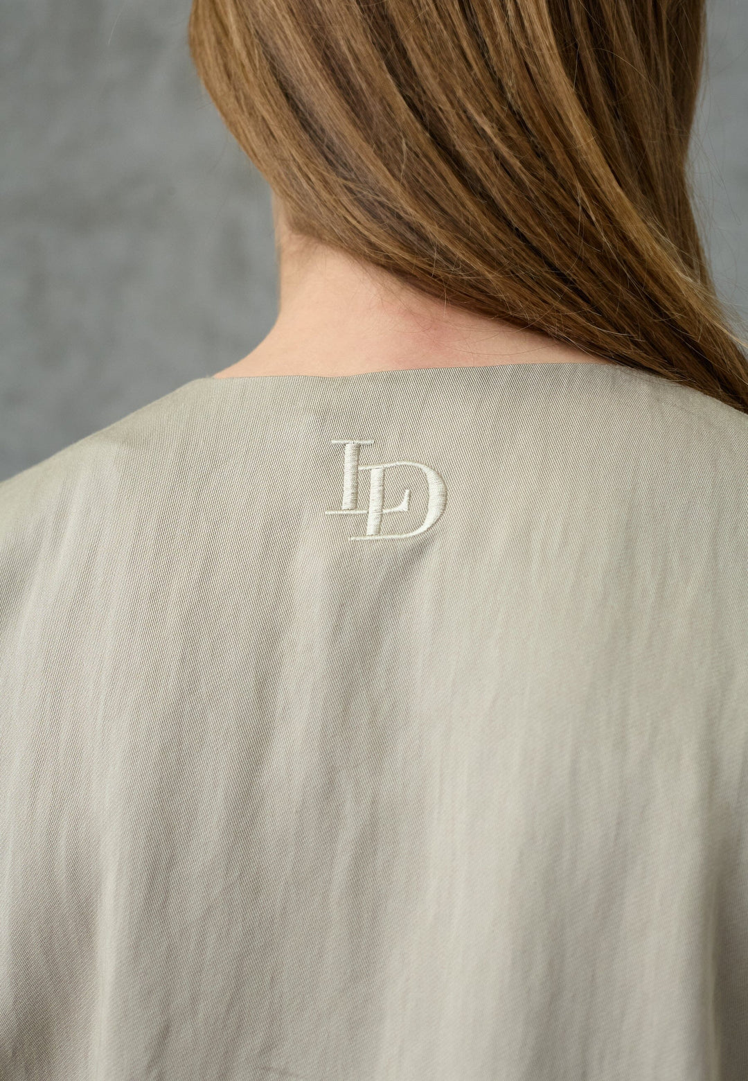 Love & Divine - Love1478 19518 - 206 - Sandstone Toppe 
