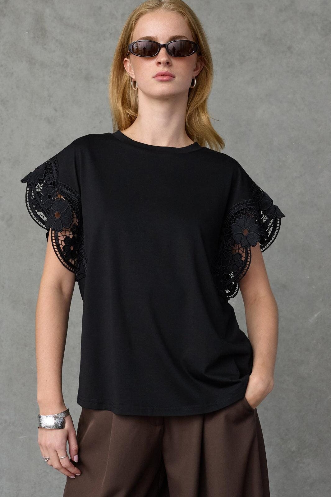 Love & Divine - Love1517 19723 - 000 - Black T-shirts 