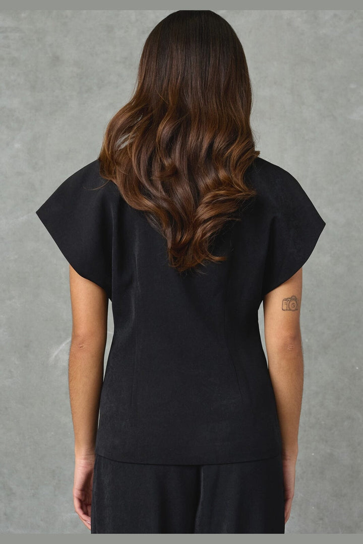 Love & Divine - Love1632 20241 - 000 - Black