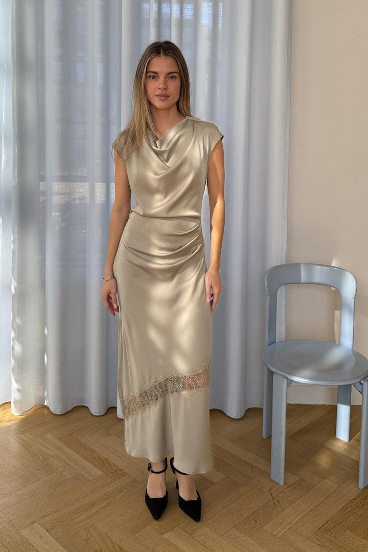 Modström - Tailormd Lace Dress 59348 - 2020 - Moss Gray Kjoler 