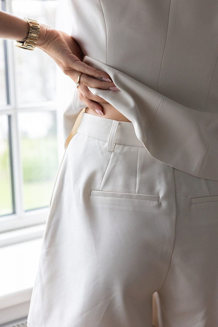 Molly & My X Julie Elgaard - Luna Structure Shorts 168880 - 122 - Creme Bukser 