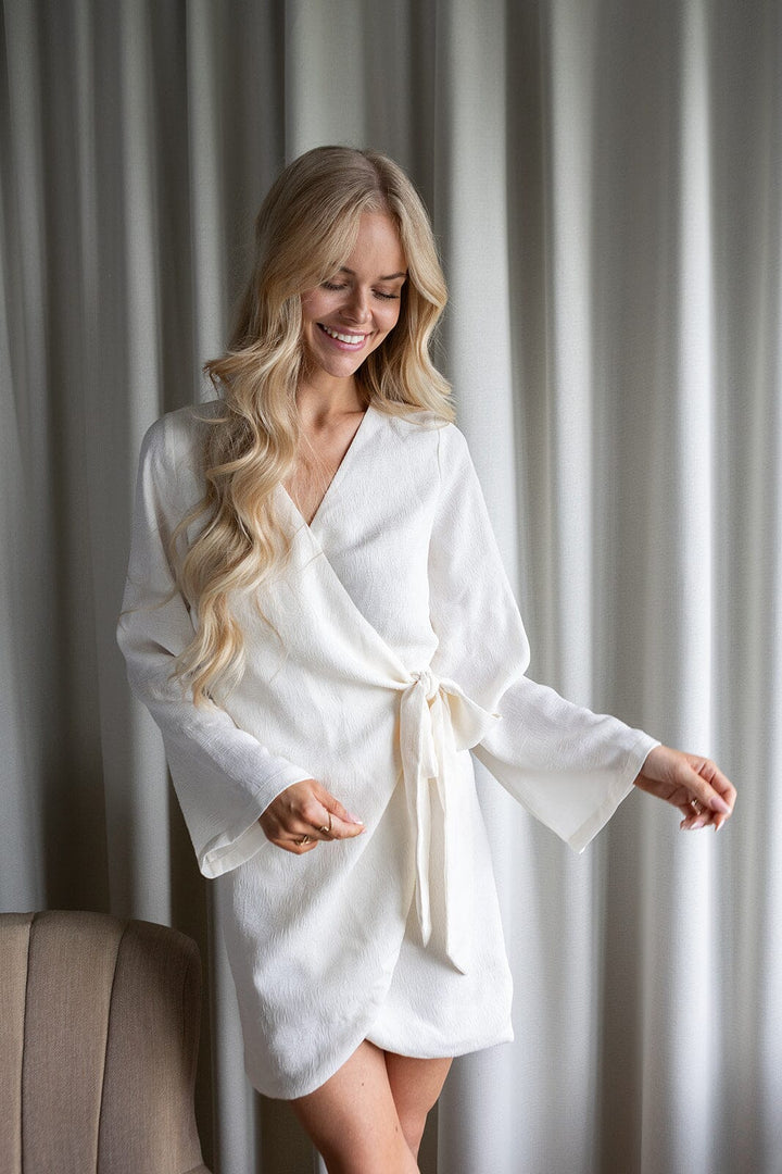 Molly & My X Julie Elgaard - Sophia Jacquard Wrap Dress 168861 - 122 - Creme Kjoler 