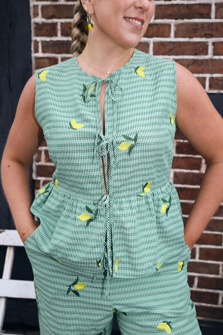 Molly&My x Caroline Dan - Cheerful Top - Lemon Emb.fabric Toppe 
