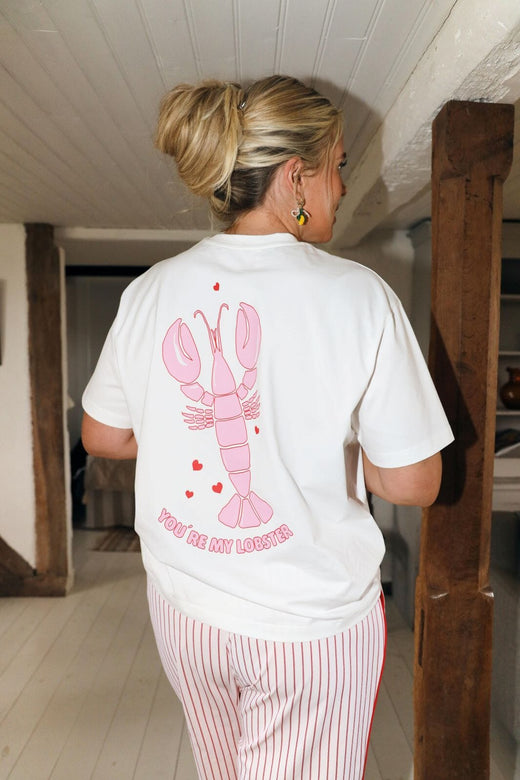 Molly&My x Caroline Dan - Cutesie Tee - White W. Lobster T-shirts 
