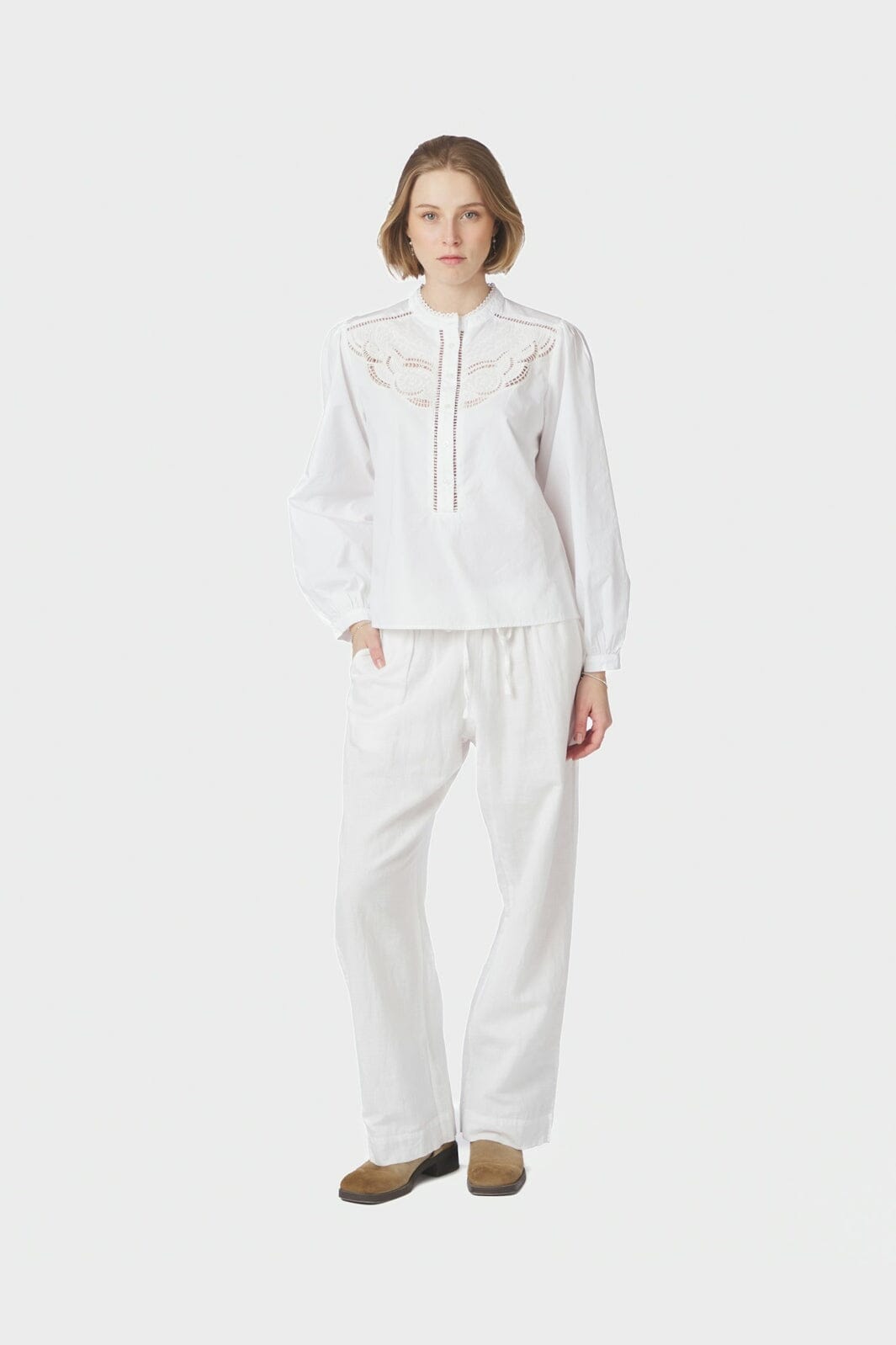 Neo Noir - Aneliah C Poplin Emb Blouse 169907 - 120 - White