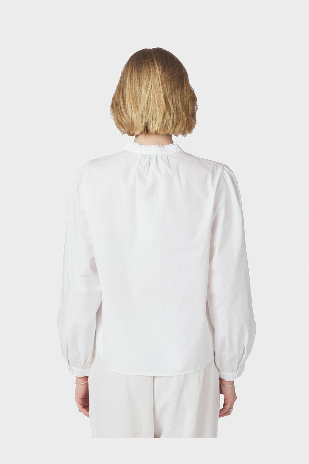 Neo Noir - Aneliah C Poplin Emb Blouse 169907 - 120 - White