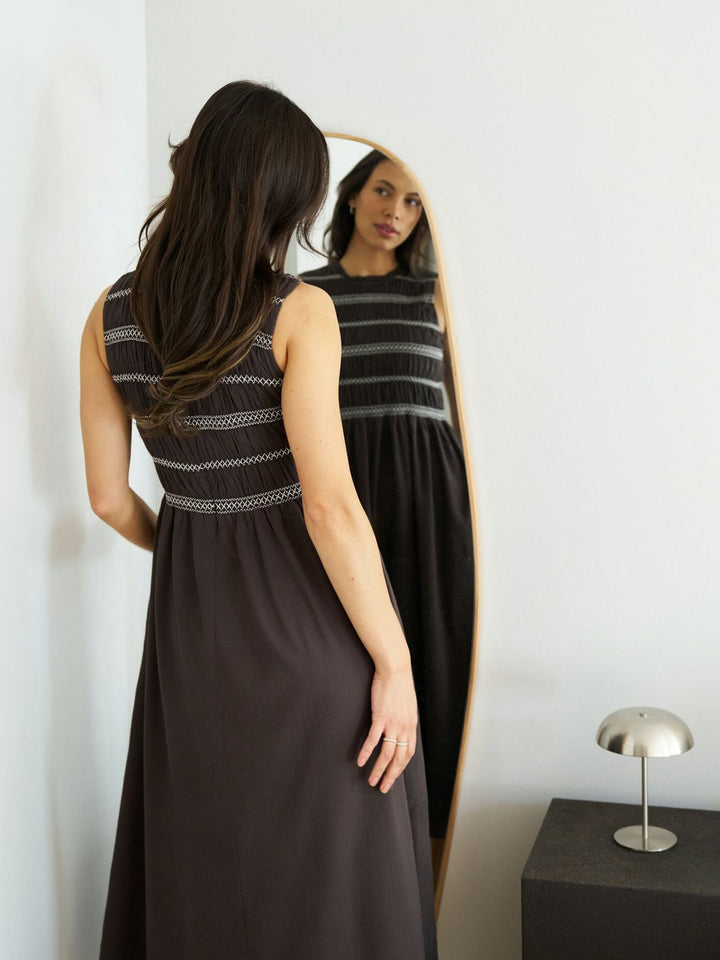 Neo Noir - Atika Deco Smock Dress 166105 - 676 - Dark Brown Kjoler 
