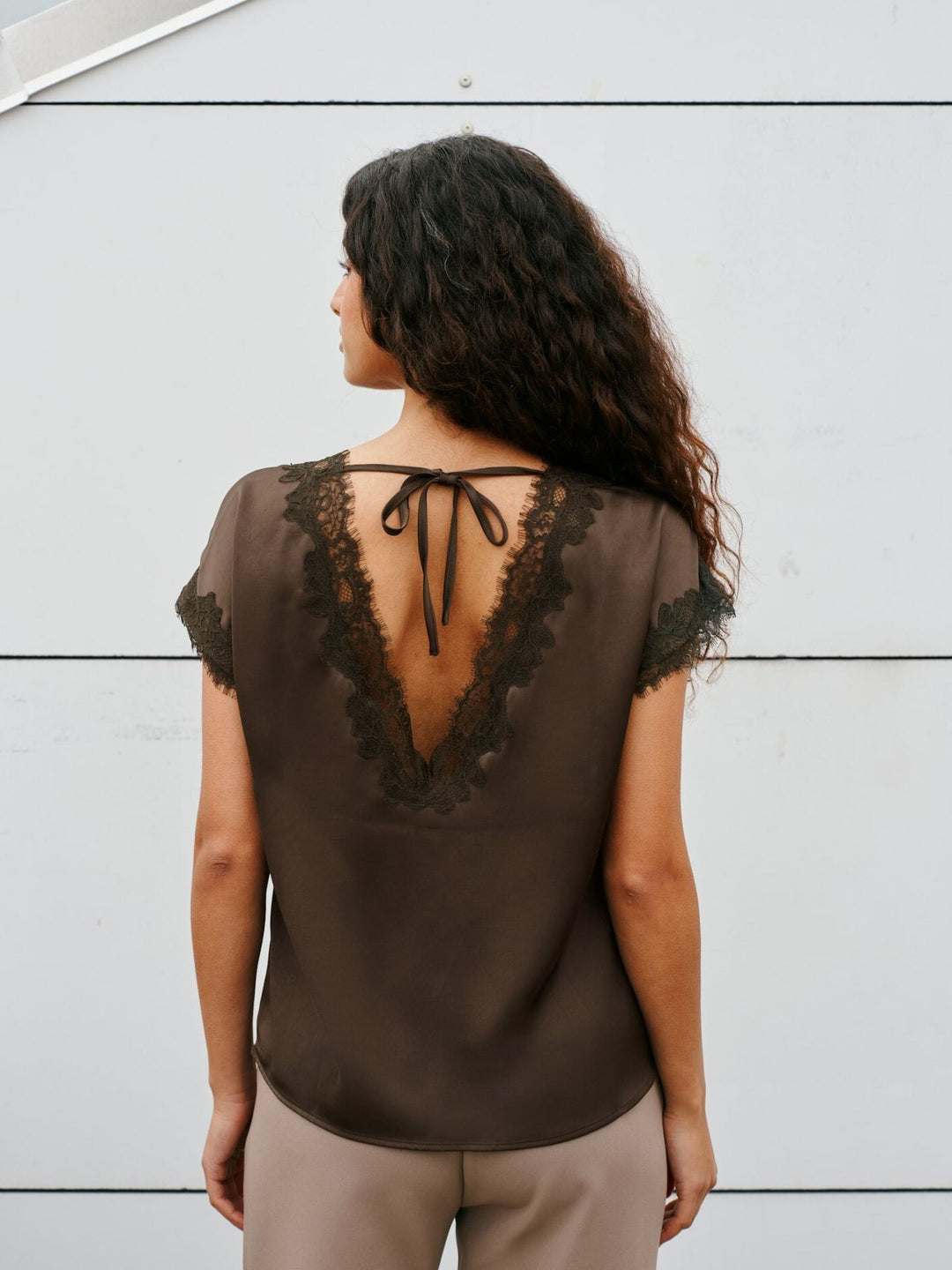 Neo Noir - Benera Heavy Sateen Lace Blouse 170061 - 676 - Dark Brown Bluser 
