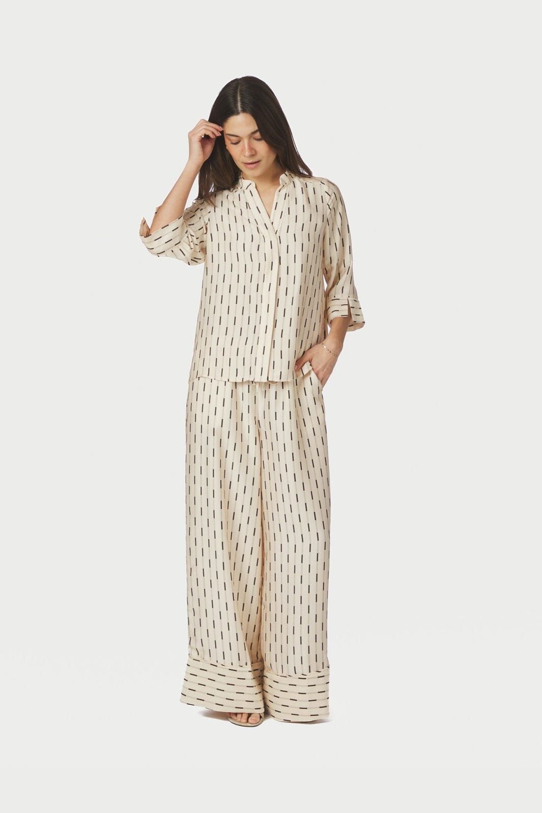 Neo Noir - Camile Print Blouse 169302 - 122 - Creme