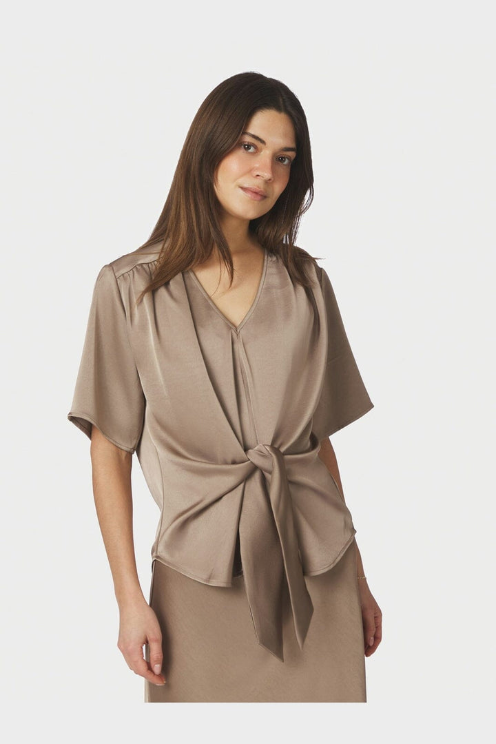 Neo Noir - Casadia Heavy Sateen Blouse 165695 - 811 - Dark Taupe