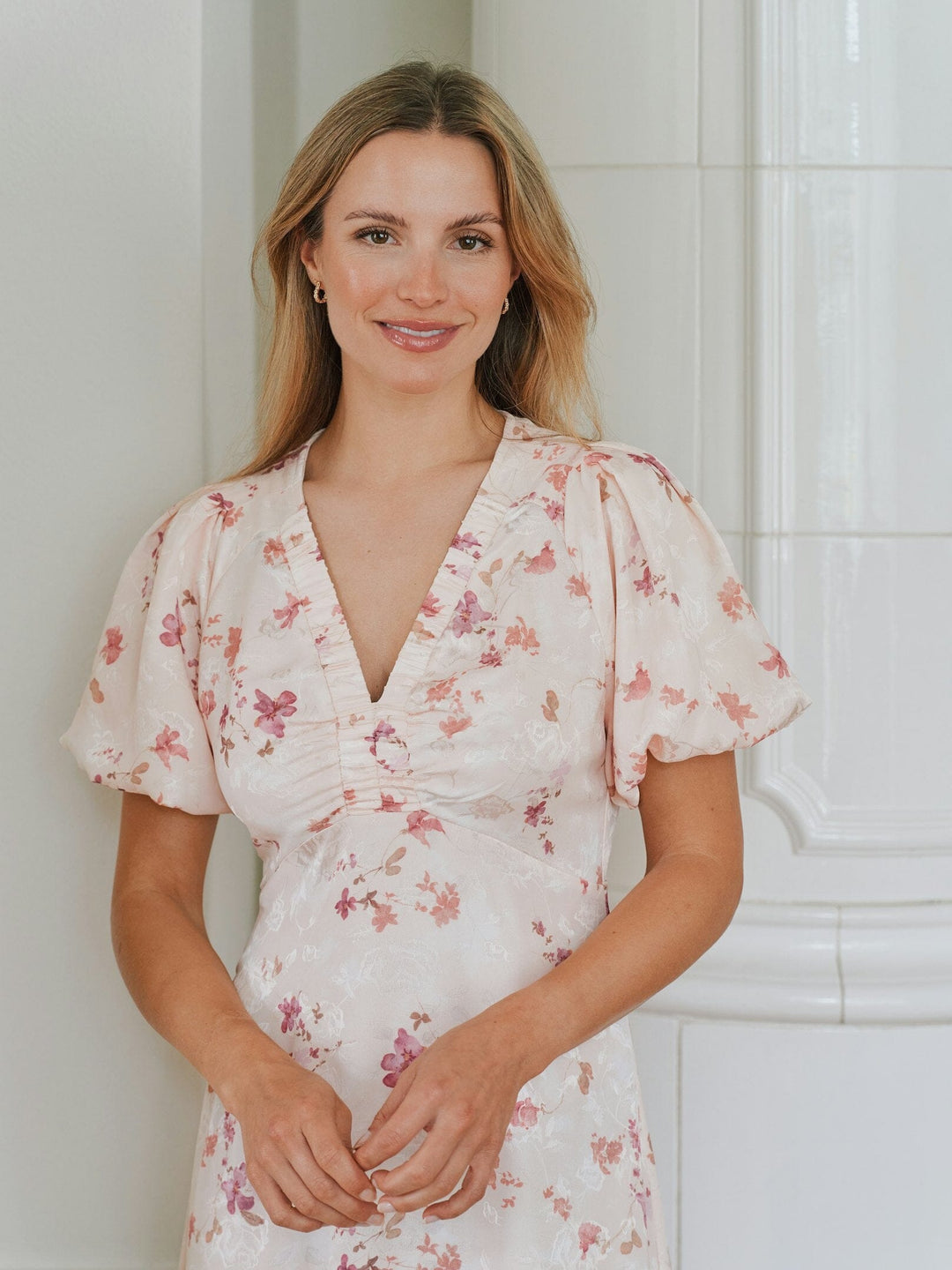 Neo Noir - Illana Sateen Print Dress 168215 - 122 - Creme Kjoler 