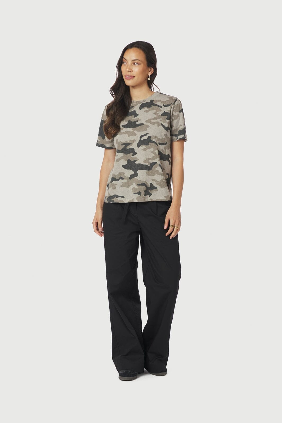 Neo Noir - Malin Mili Tee 166990 - 130 - Grey