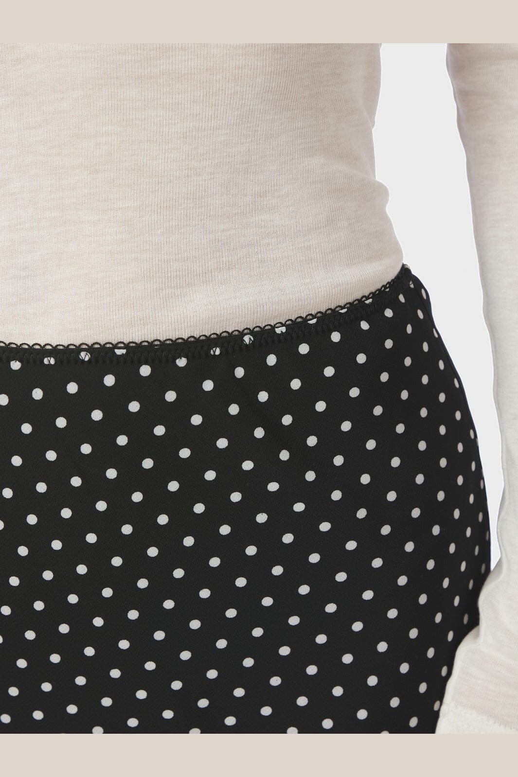 Neo Noir - Mindie Mini Dot Skirt 170111 - 100 - Black