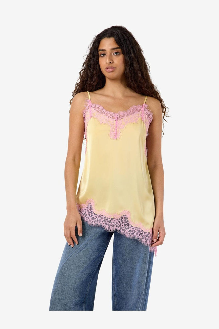 Noisy May - Nmjessica Assymetric Singlet Top - 5231155 French Vanilla Pirouette Lace
