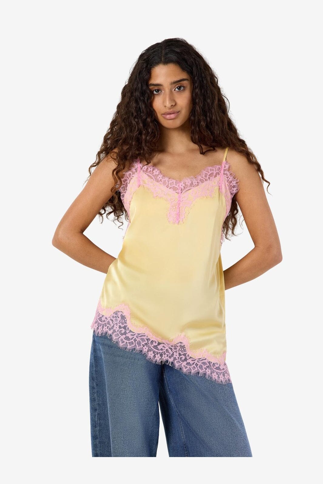 Noisy May - Nmjessica Assymetric Singlet Top - 5231155 French Vanilla Pirouette Lace