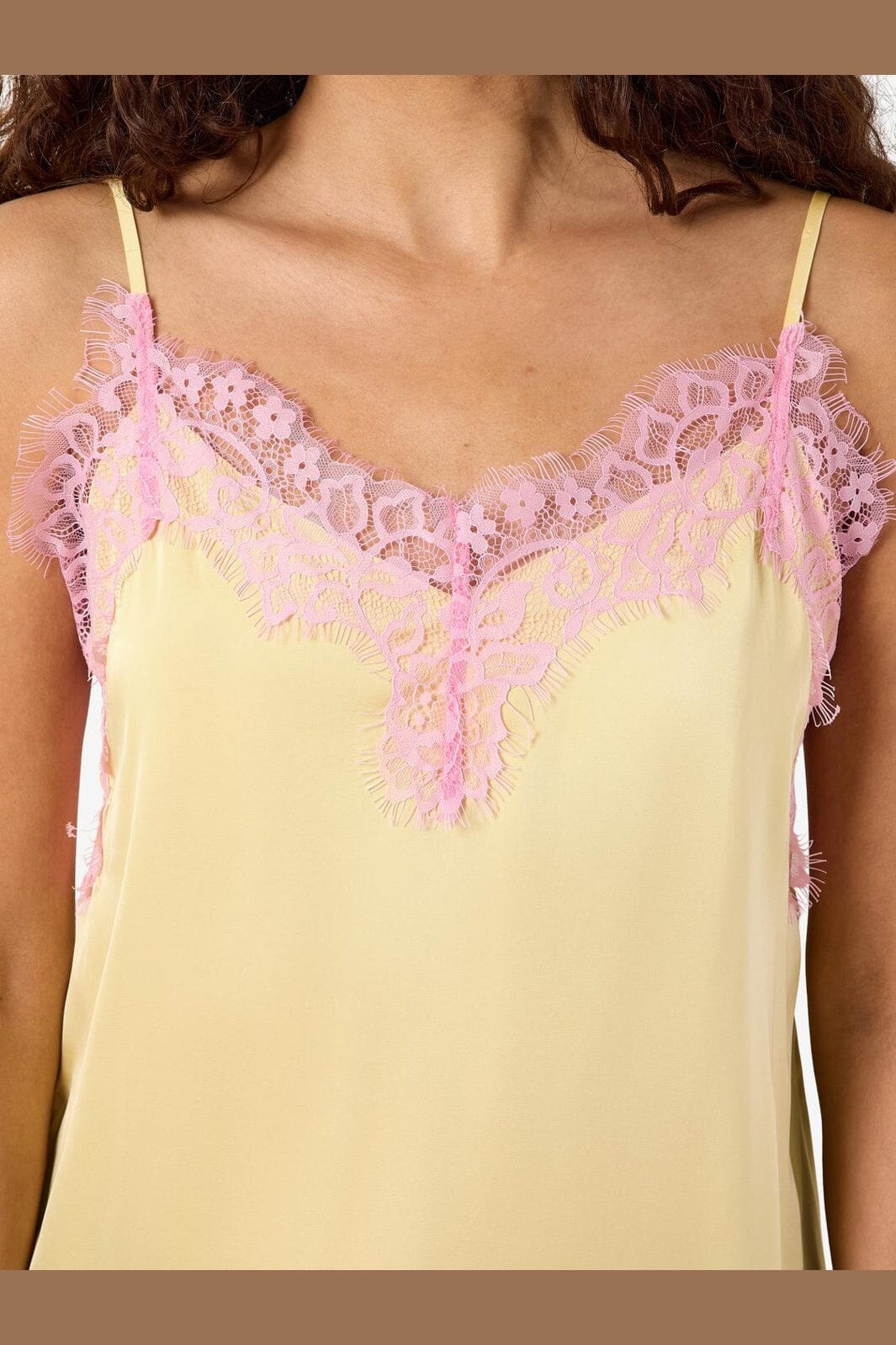 Noisy May - Nmjessica Assymetric Singlet Top - 5231155 French Vanilla Pirouette Lace