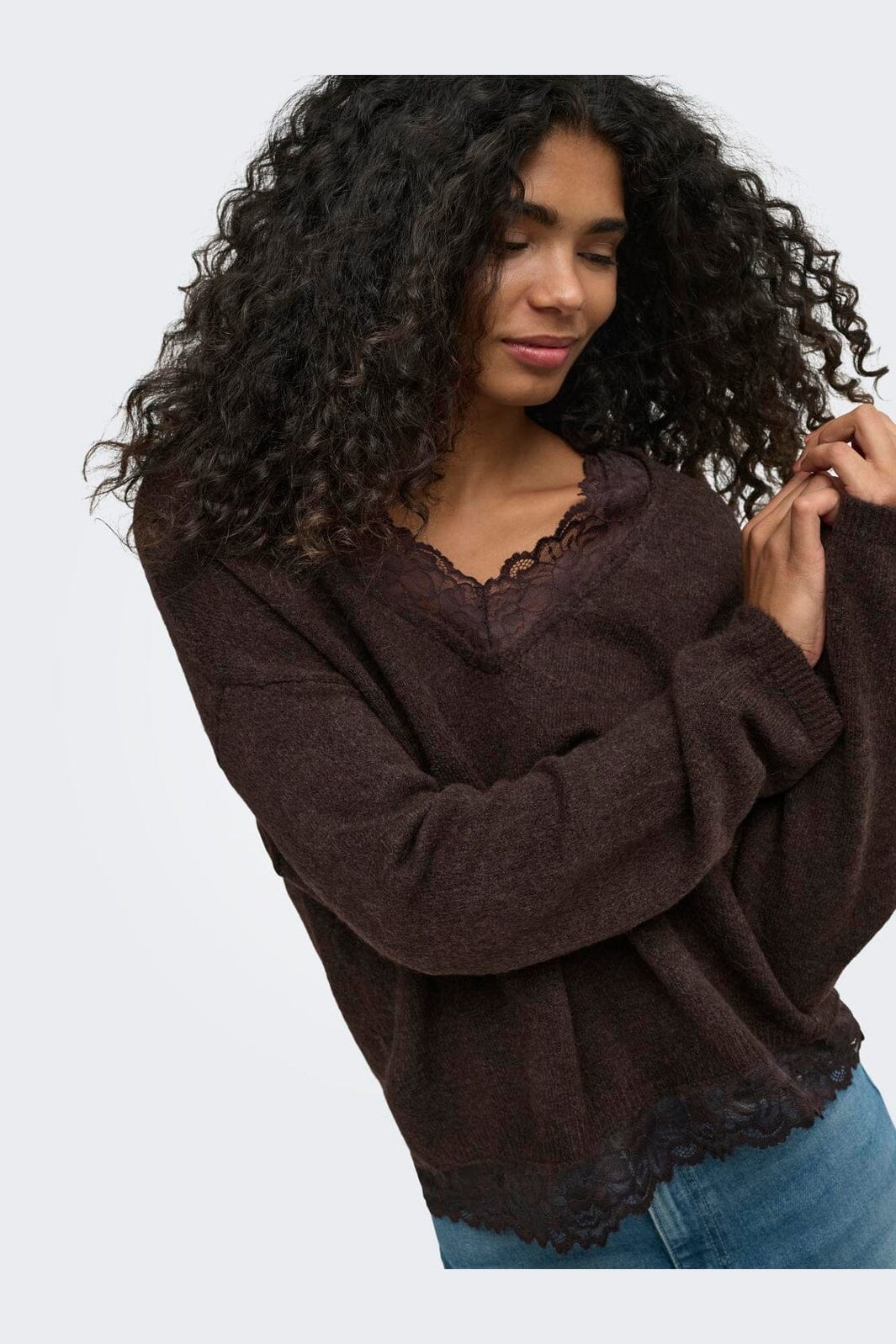 Only - Onlclover Ls Lace V-Neck Reversible Knt - 5149080 Coffee Bean Melange/Dtm Lace