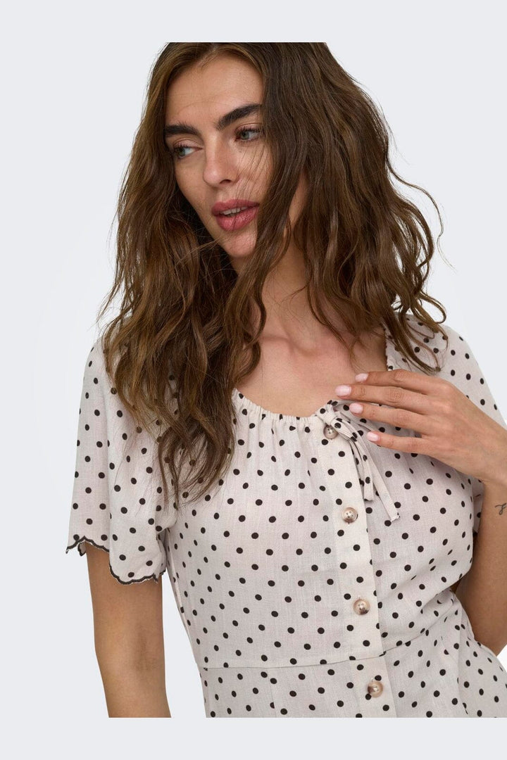 Only - Onlemmia S/S Emb Short Dress - 5078263 Pumice Stone Delicioso Dot
