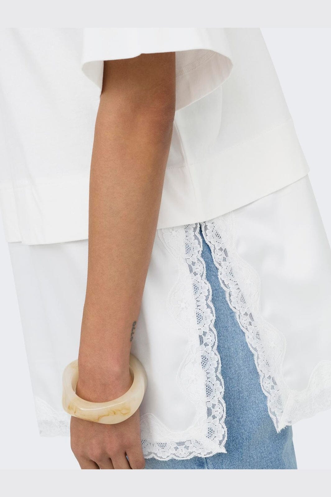 Only - Onlmexa S/S Tee Lace Top - 5122056 Cloud Dancer