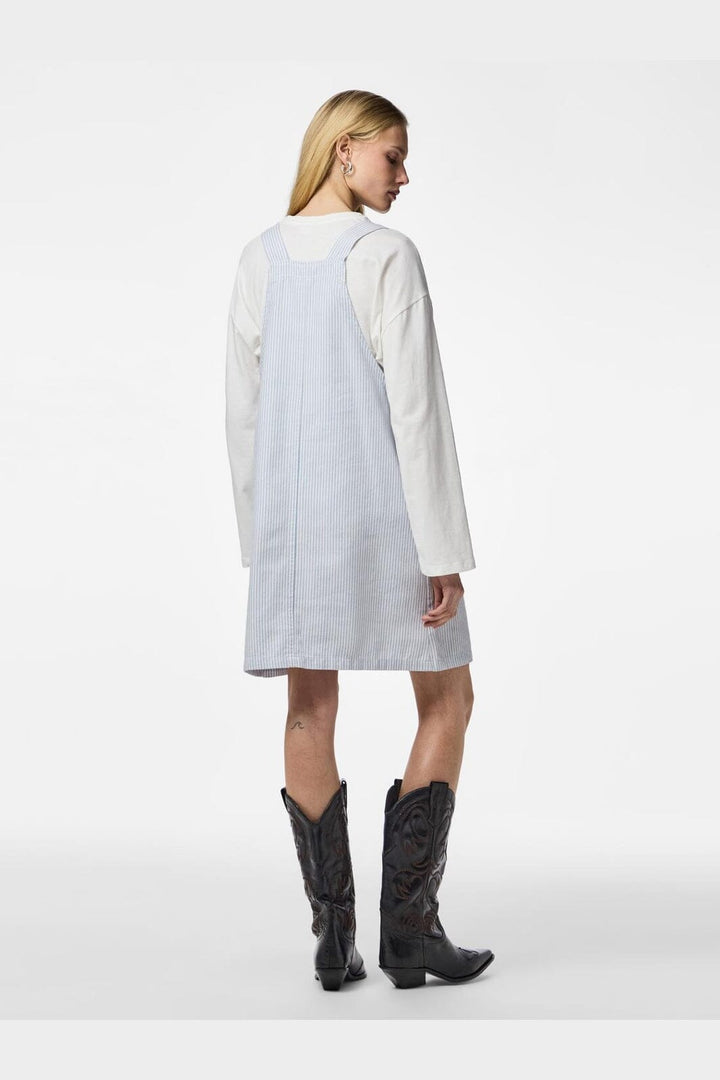 Pieces - Pcallo Dungaree Dress Fsy - 5105505 Cashmere Blue Cloud Dancer