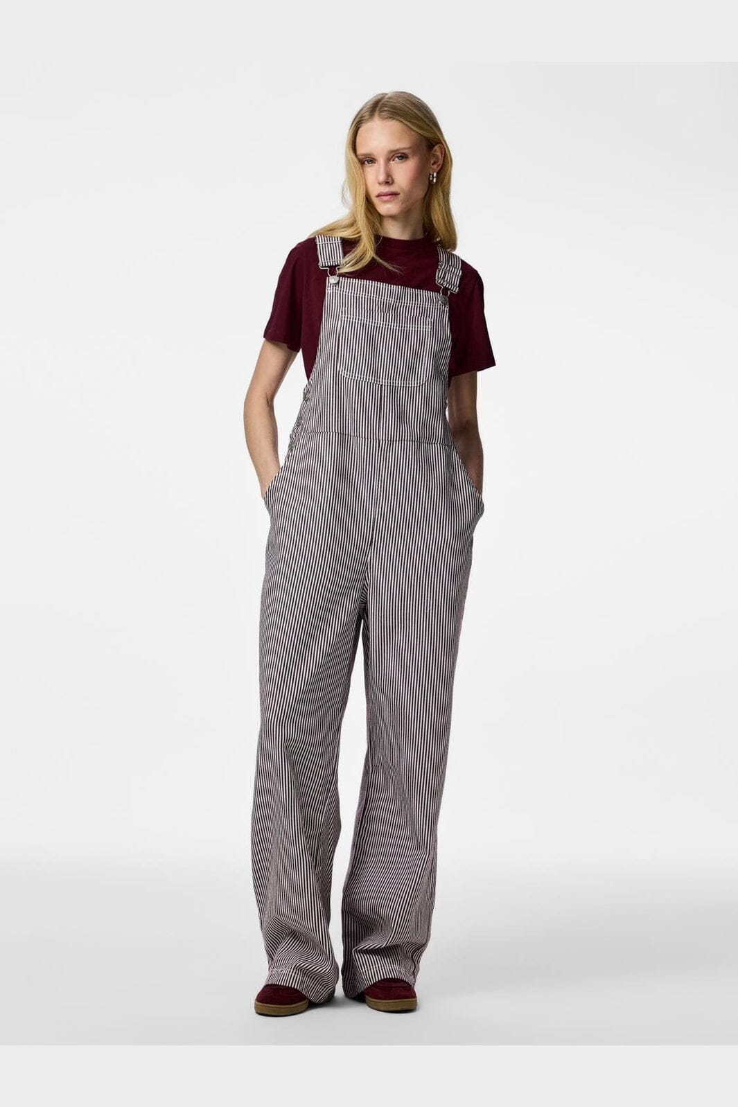 Pieces - Pcallo Dungaree Fsy - 5105194 Winetasting Cloud Dancer