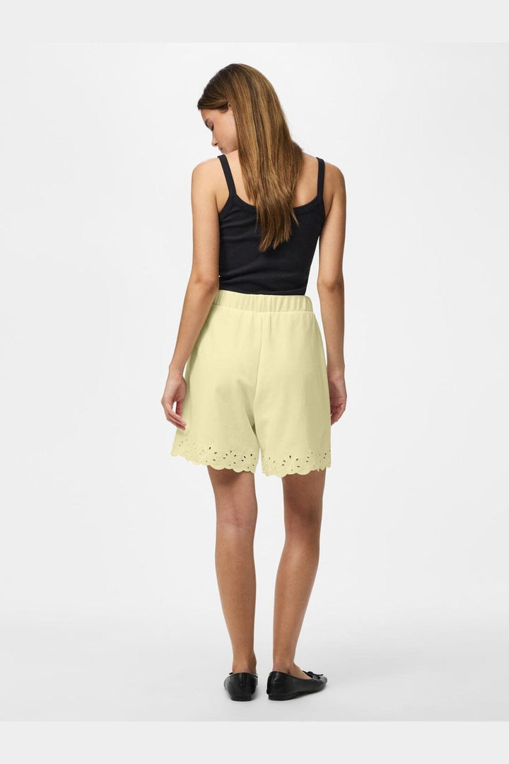 Pieces - Pcchilli Summer Broderi Shorts - 5043112 French Vanilla