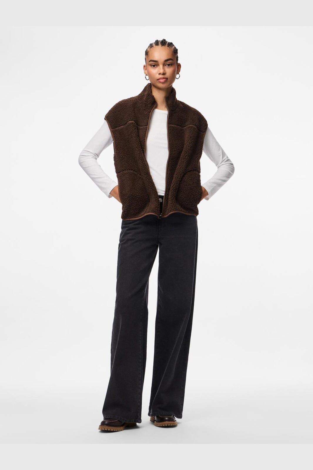 Pieces - Pcsadia Teddy Vest - 5055023 Hot Fudge