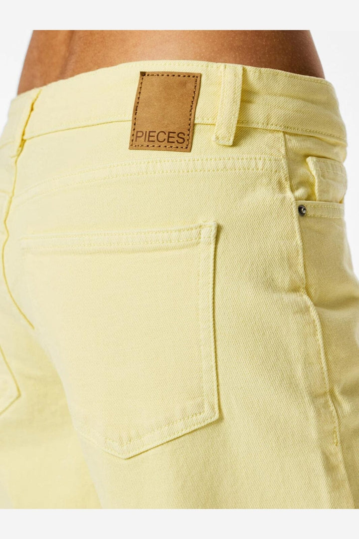 Pieces - Pcselma Lw Wide Colored Jeans - 4985324 French Vanilla