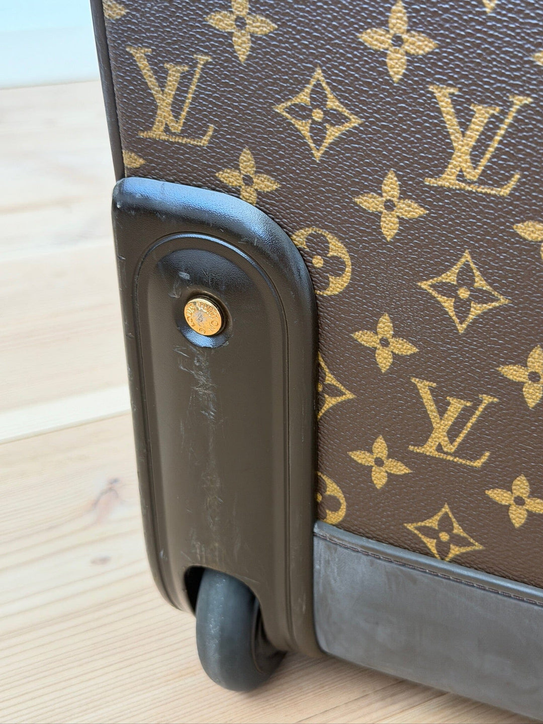 Preloved Vintageline X Molly&My - Louis Vuitton PéGase 55 Business – Monogram Canvas - Logo Tasker 